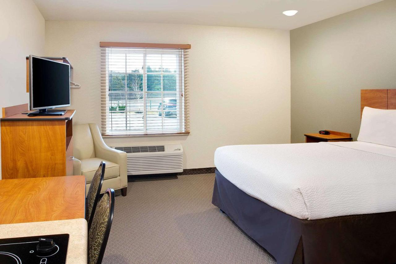 Woodspring Suites Fredericksburg Esterno foto