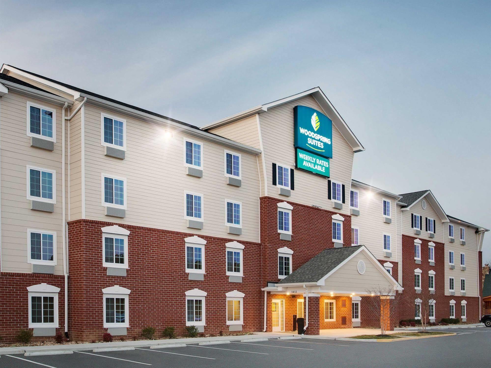 Woodspring Suites Fredericksburg Esterno foto