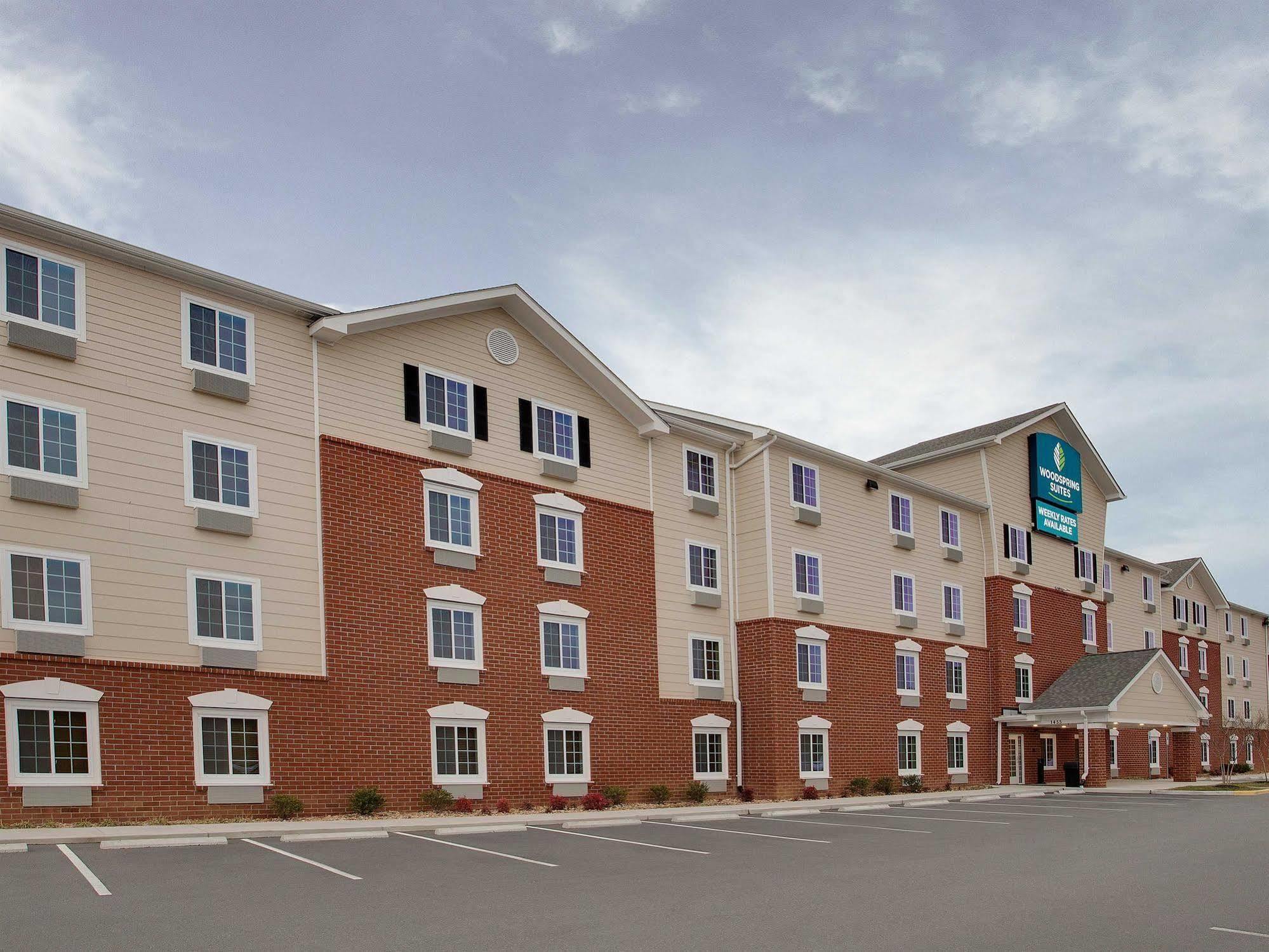 Woodspring Suites Fredericksburg Esterno foto