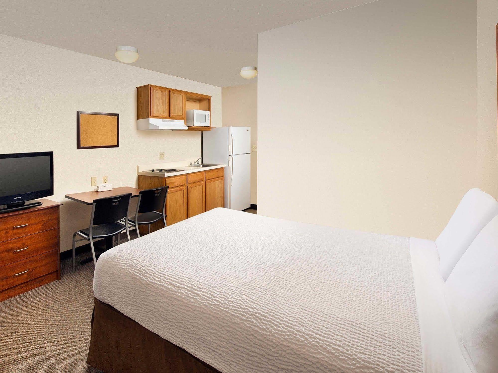 Woodspring Suites Fredericksburg Esterno foto