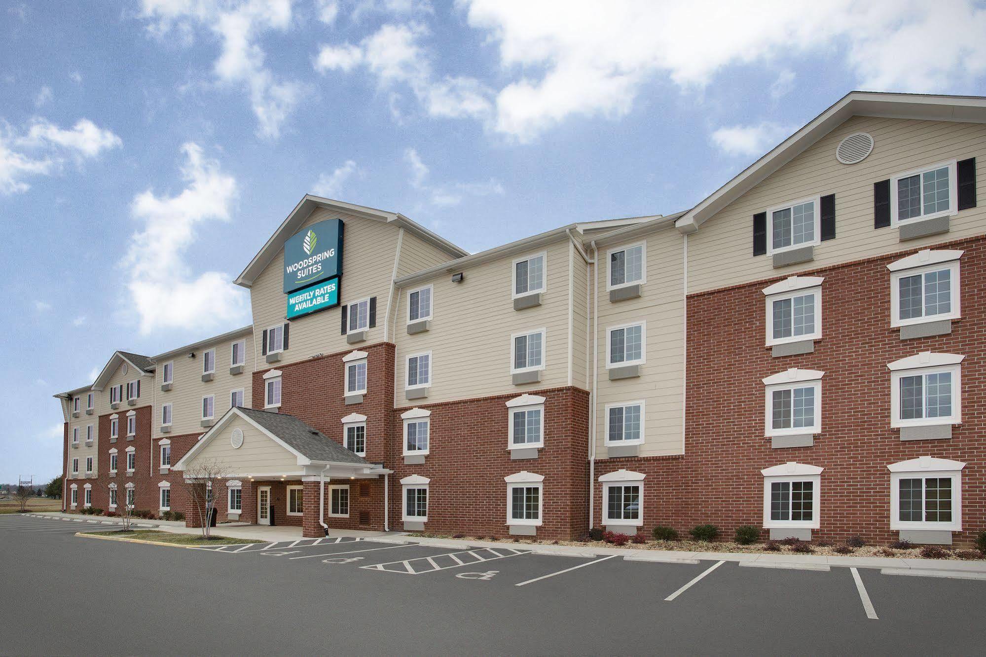 Woodspring Suites Fredericksburg Esterno foto